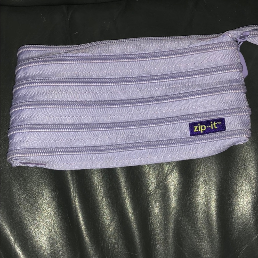 Zip-it pouch